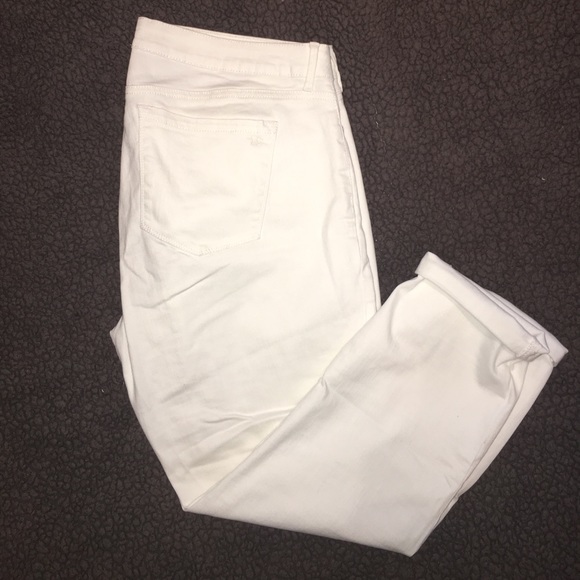 Jessica Simpson white capris! - Picture 1 of 6