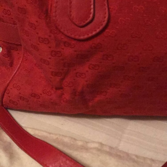 **SOLD**Vintage Gucci Bag - Picture 2 of 4