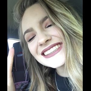 Meet your Posher, Kristen