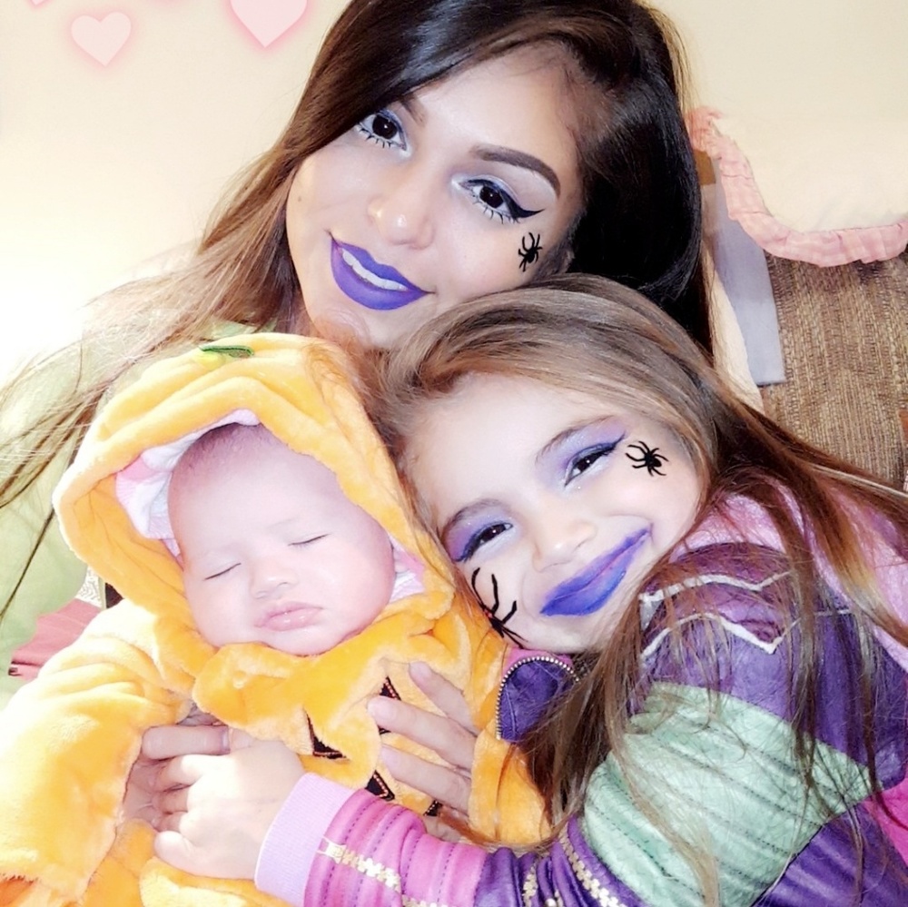 Meet your Posher, Anna Reyna👑