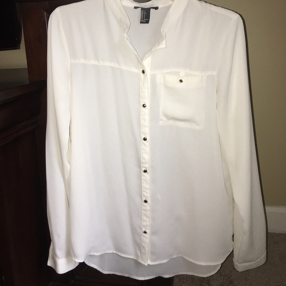 CREAM FOREVER 21 BUTTON UP BLOUSE