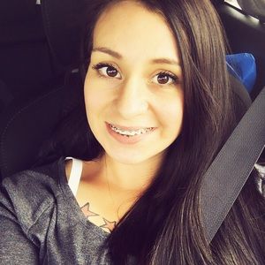 Meet your Posher, Anabel