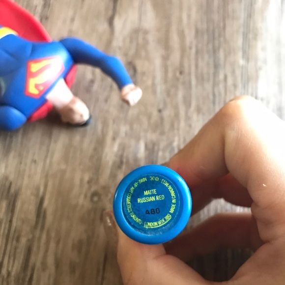 Mac x Wonder Woman lipstick - Picture 3 of 3