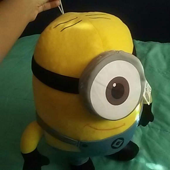 Stuffed minion - Picture 2 of 2