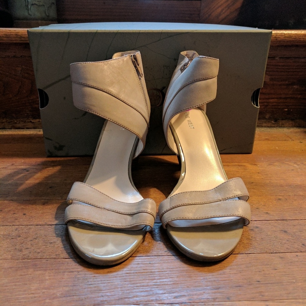 Women's Cream Leather Heel