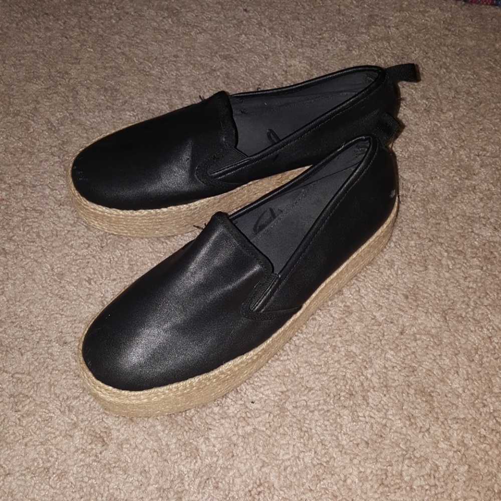 🌊Host Pick🌊 Platform slip on sneakers