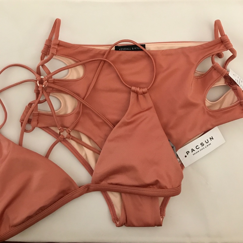 Kendall and Kylie set bush bikini