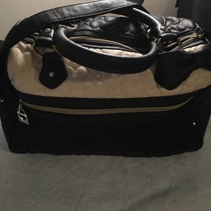 Black/Cream Betsey Johnson handbag