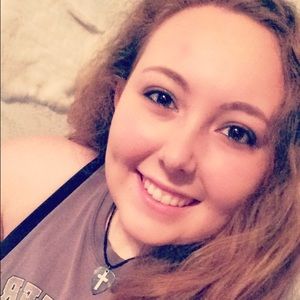 Meet your Posher, Kendra