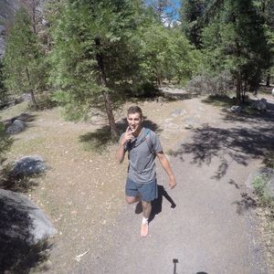 Meet your Posher, Levi