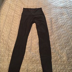Lululemon grey leggings 6