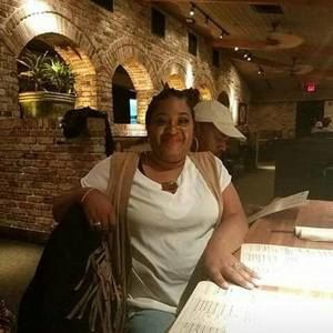 Meet your Posher, Clarissa