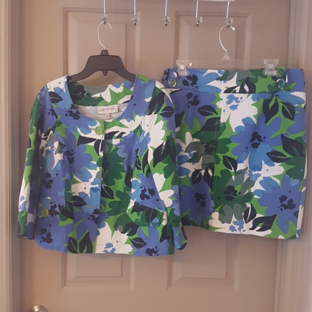 Jones New York Floral Summer Suit
