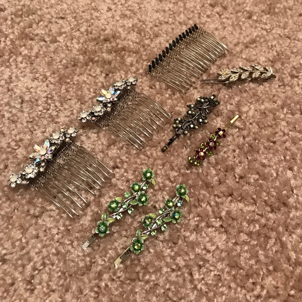 Hair clips! Make an offer!