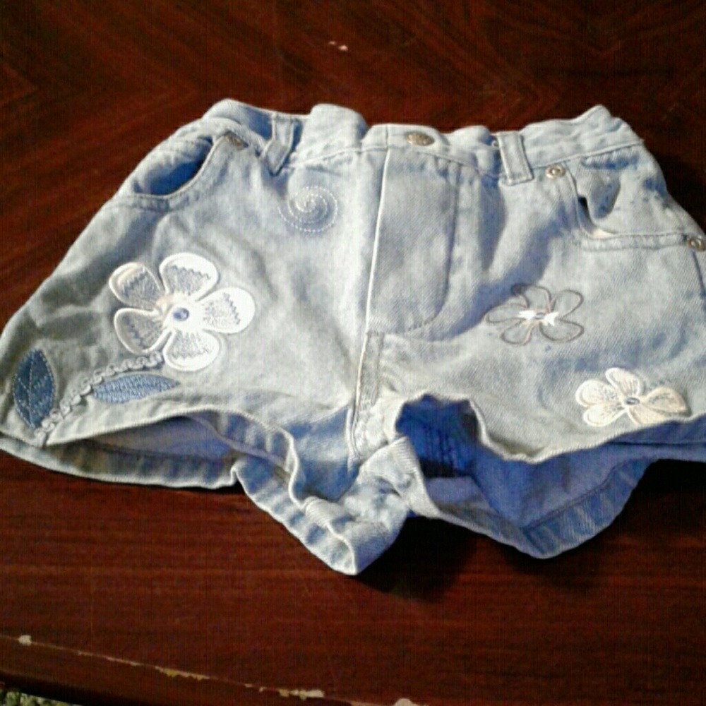 Girls shorts