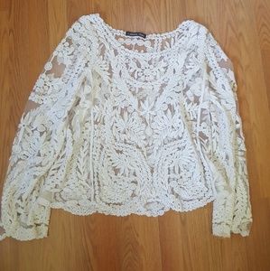 Long sleeve lace shirt