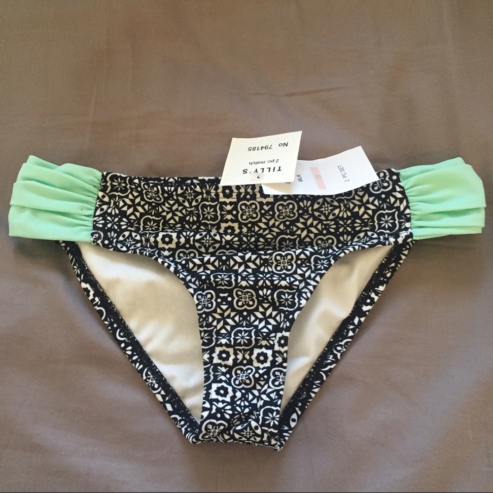 🐬Reef brand bikini bottom