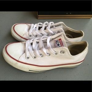 White converse sneakers