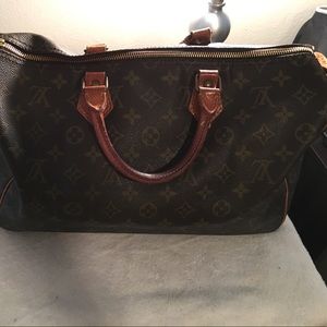 Authentic Louis Vuitton Speedy 40