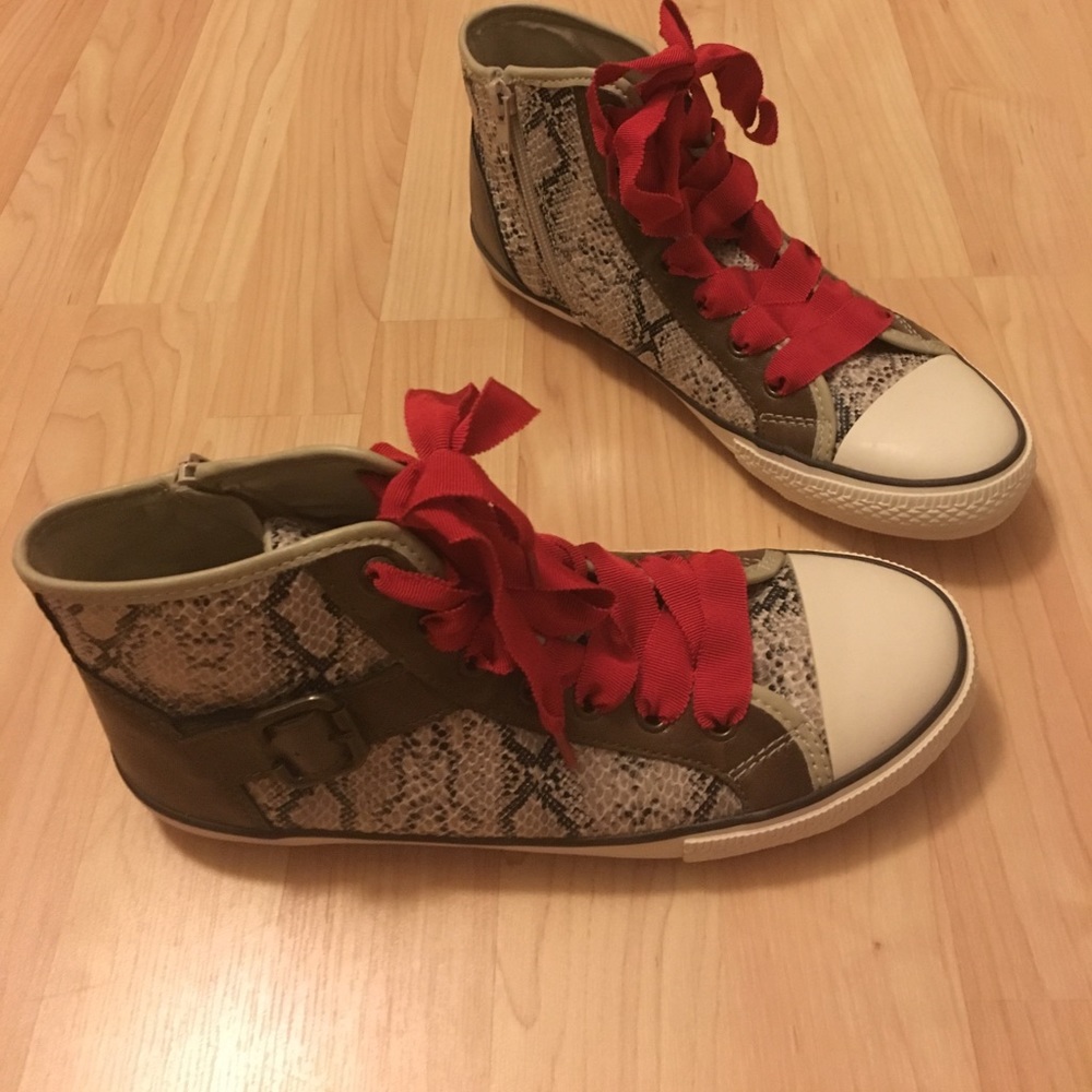 Aldo sneakers Brand New!!