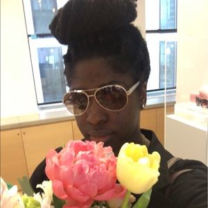 Meet your Posher, Saneeta