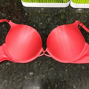 VS Bra- Bombshell Plunge