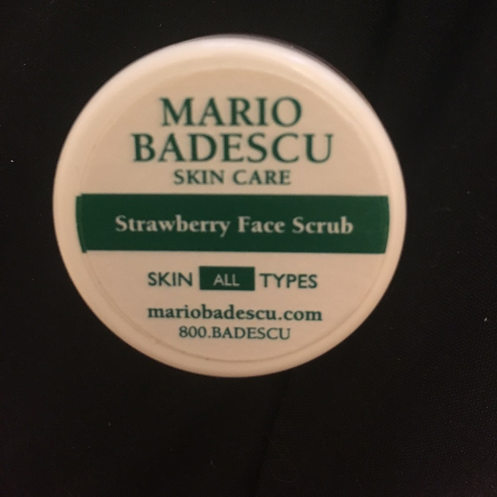 Mario Badescu: Strawberry Face scrub