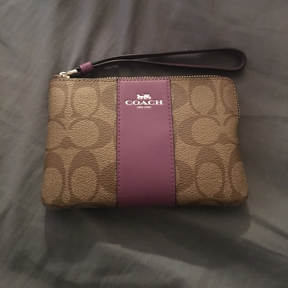 NWT Coach Wristlet