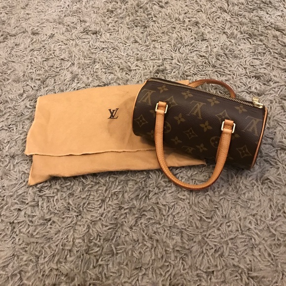 Louis Vuitton Handbags - Authentic Louis Vuitton Papillon mini retired