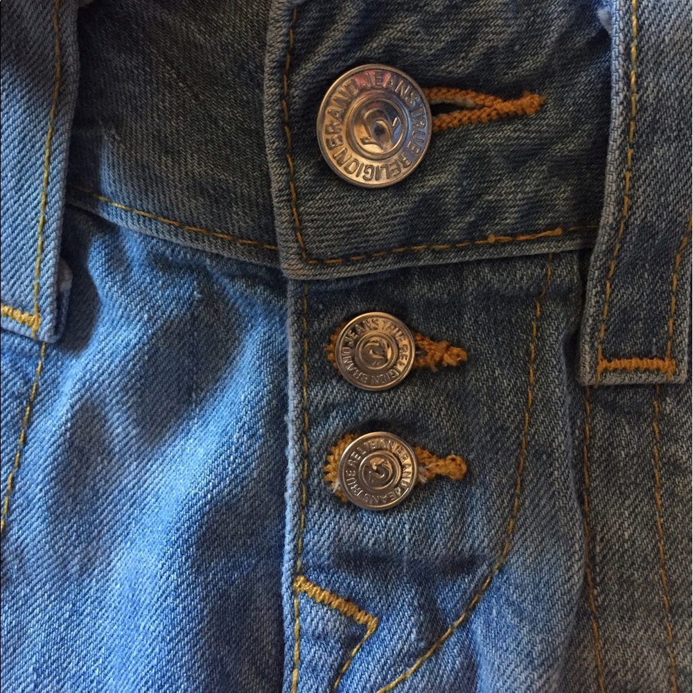 🔻| True Religion | Faye short cut off jean shorts - Picture 3 of 8