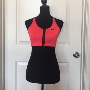 Nike pro sports bra
