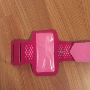 Nike IPhone Holder for Runners