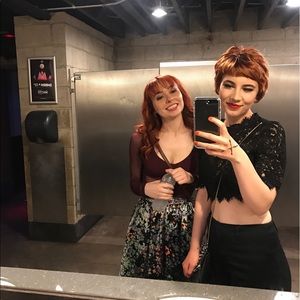 Meet your Posher, Bethany and Caroline