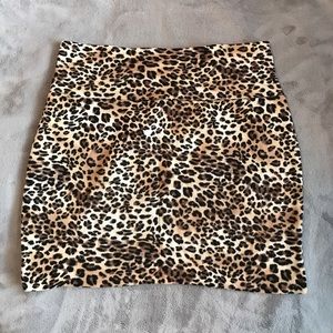 Leopard mini skirt