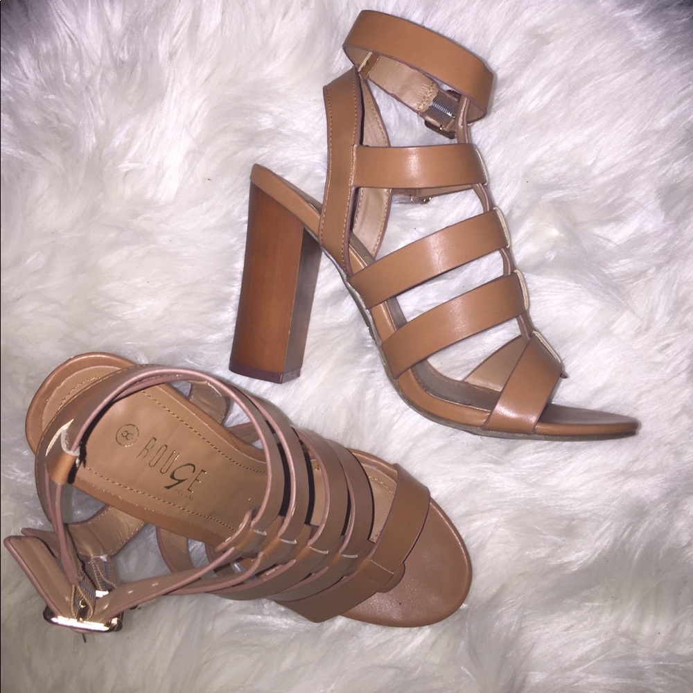 🔥Strapped heel sandals🔥 NO OFFERS FINAL PRICE