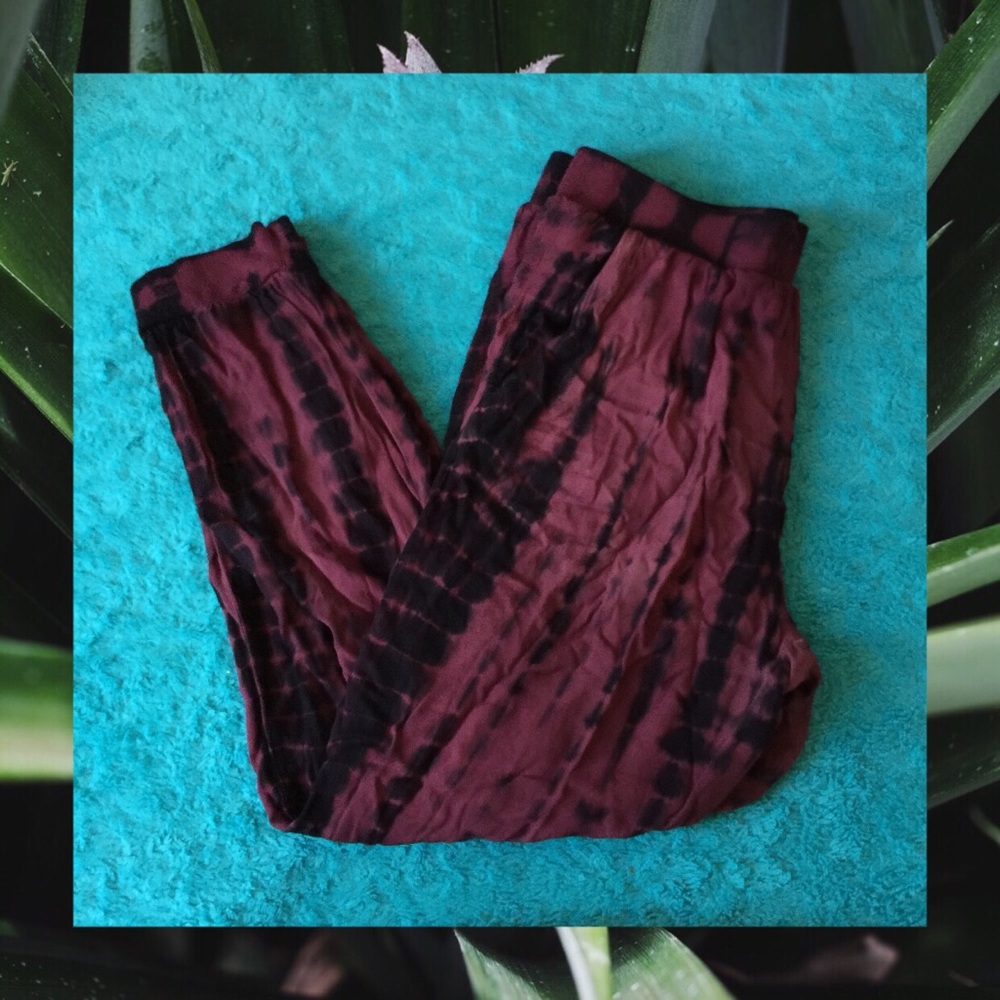 Maroon tie dye boho pants joggers