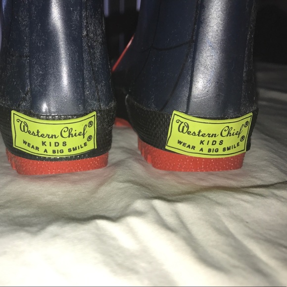 Toddler Spider-Man rain boots - Picture 4 of 7