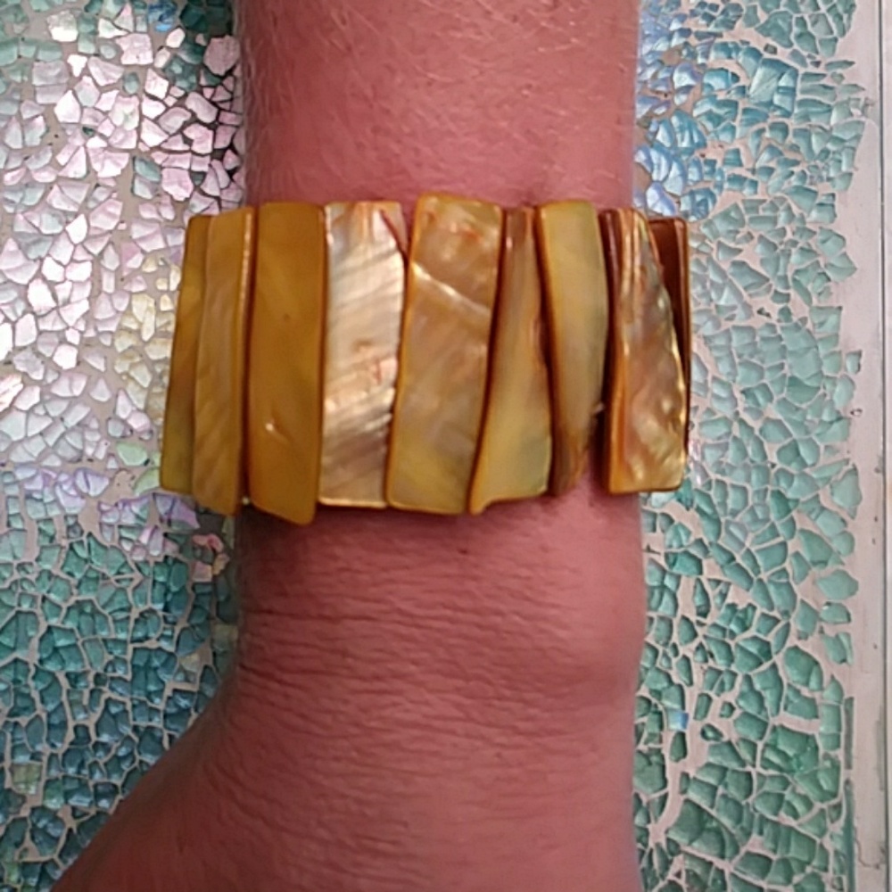 Golden Sunrise Sea Shell Bracelet