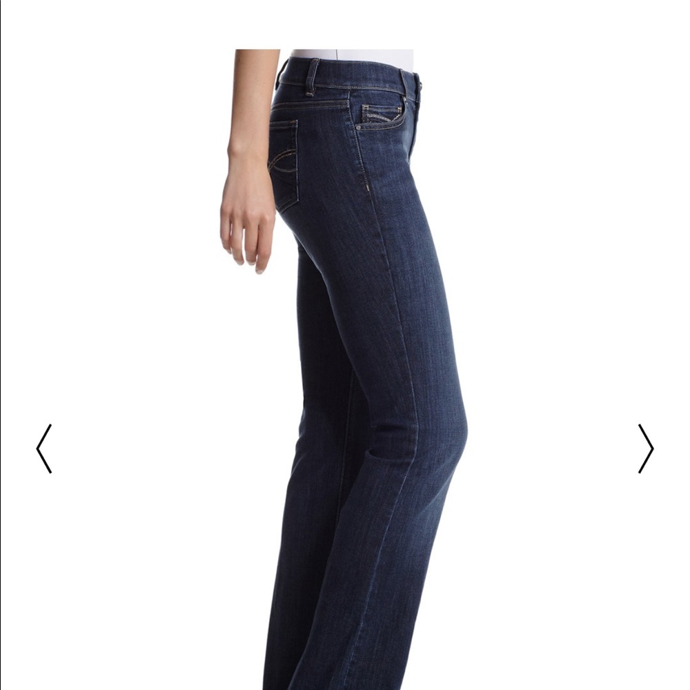 BRAND New White House | Black Market Jeans 00R