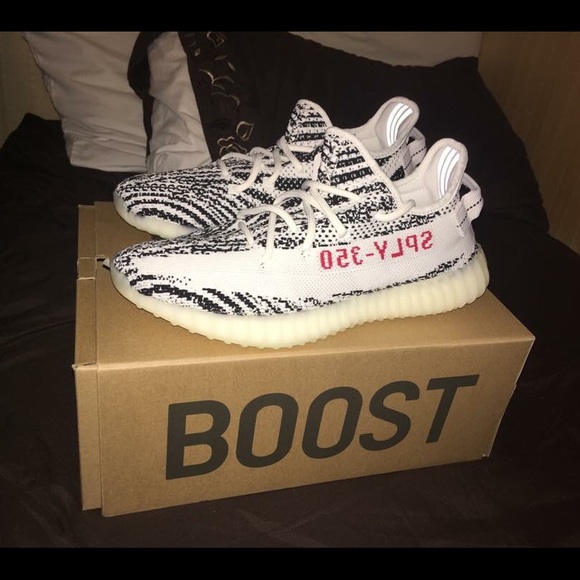 Adidas YEEZY boost 350 v2 zebras