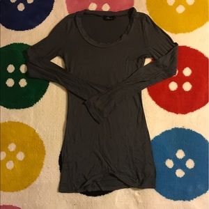 Long sleeve long shirt