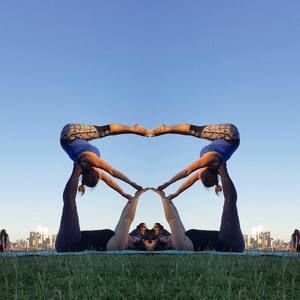 Meet your Posher, Cassandra