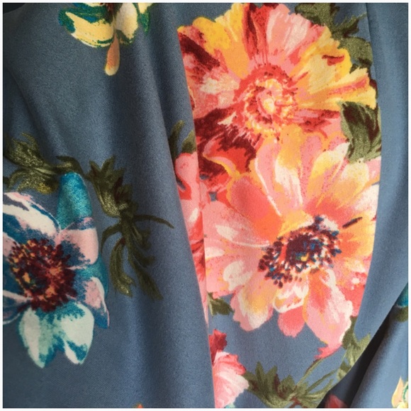 (BOTH SOLD!) Destin Dress - Picture 2 of 4