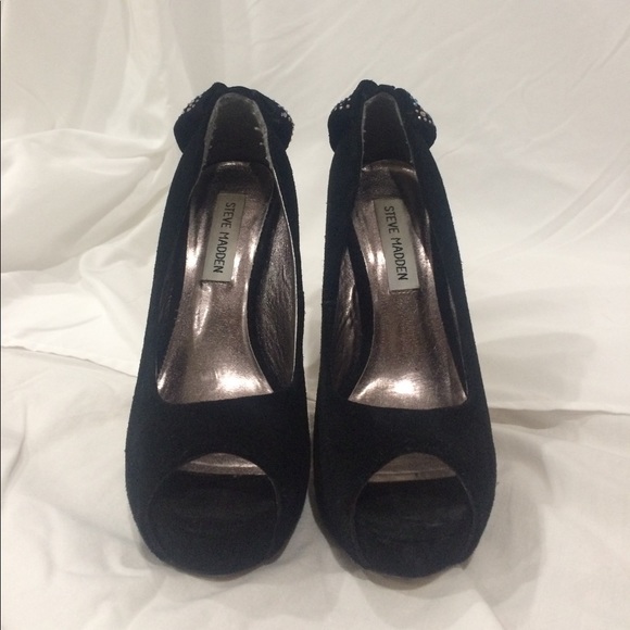 Steve Madden Black Pumps - Picture 2 of 3