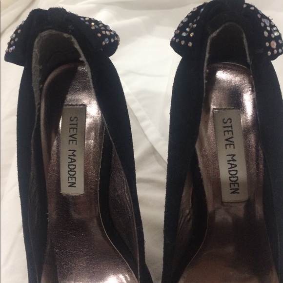 Steve Madden Black Pumps - Picture 3 of 3