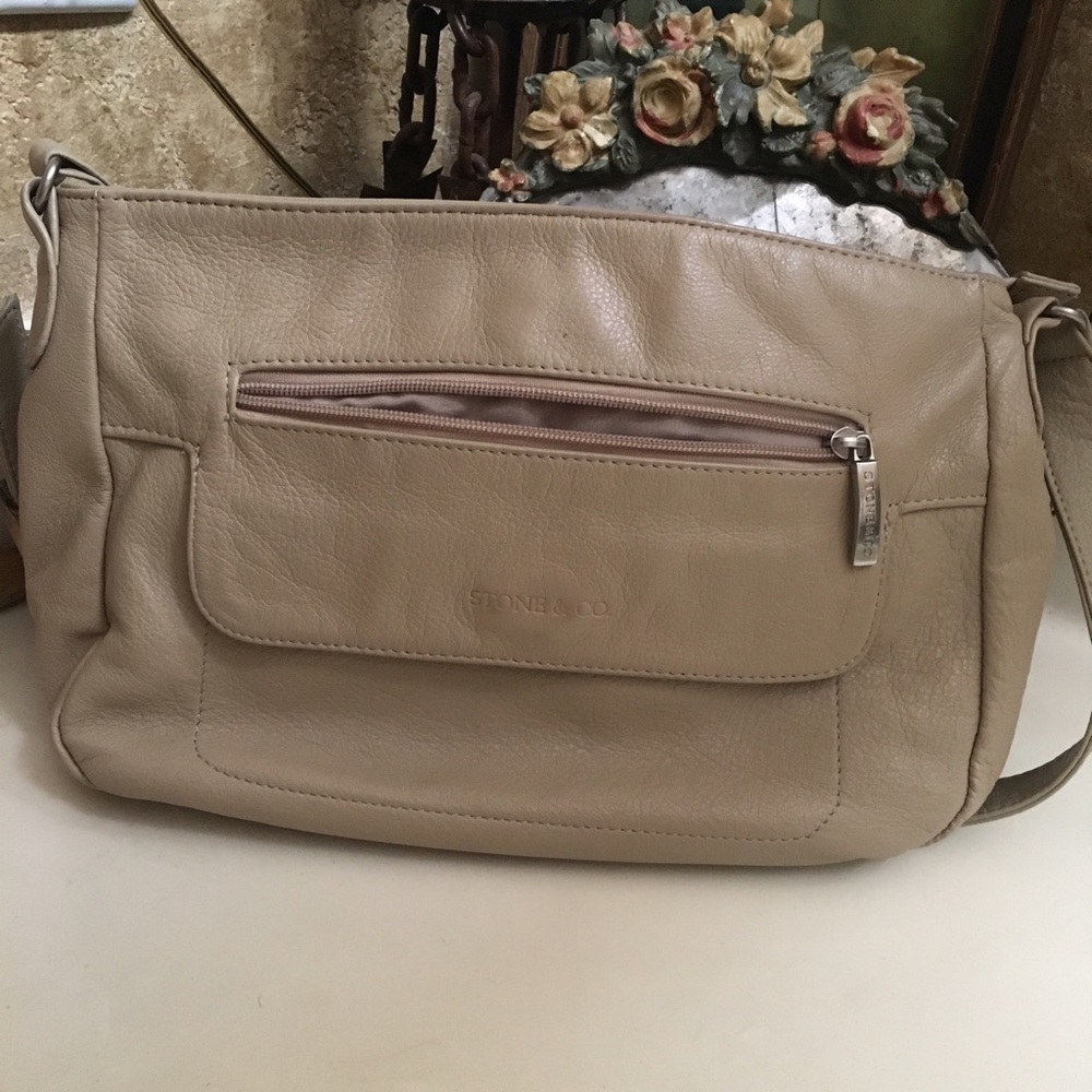 Stone&co purse with zipper