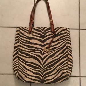 Michael Kors jet set canvas tote