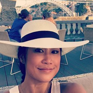 Meet your Posher, Regina