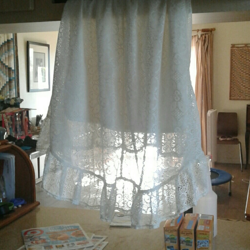 Cream lace knee-length skirt - Picture 7 of 8