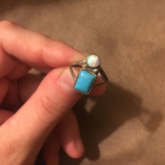 Silver turquoise and opal ring - Picture 2 of 2